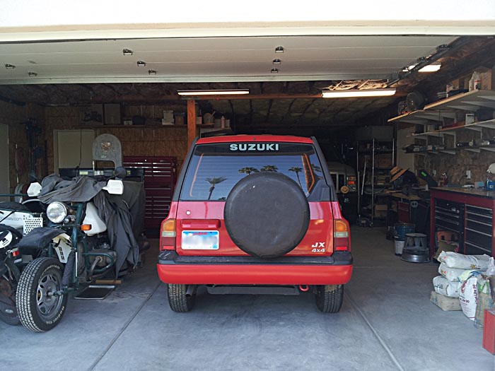 Full_garage_with_car.jpg