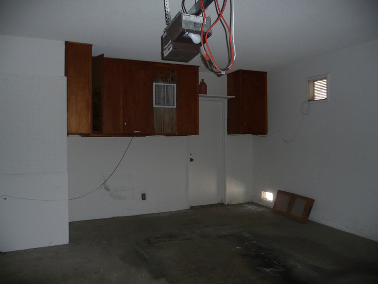 Garage_South_Wall_small.jpg