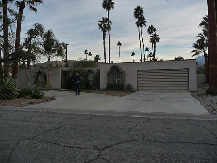 House_front_before_small.jpg