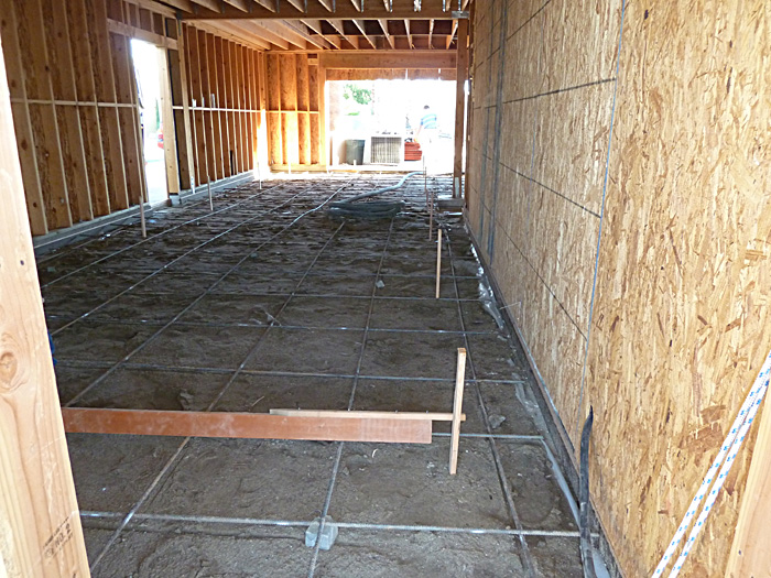 Garage_ready_for_concrete_small.jpg