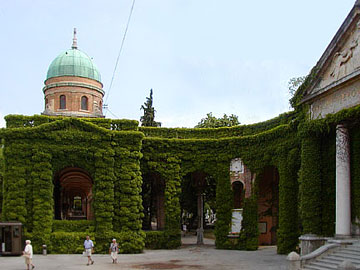 mirogoj entrance small