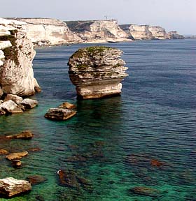 bonafacio cliffs vertical