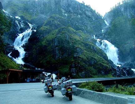 bikes waterfall sandvin