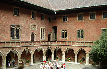 inner courtyard university