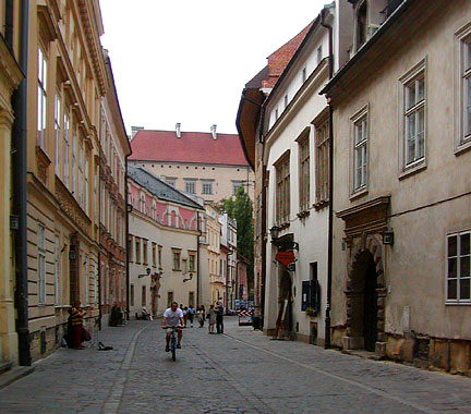 kanonicza street