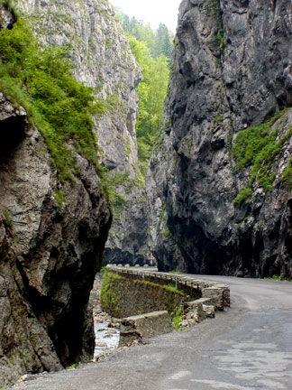 gorge road