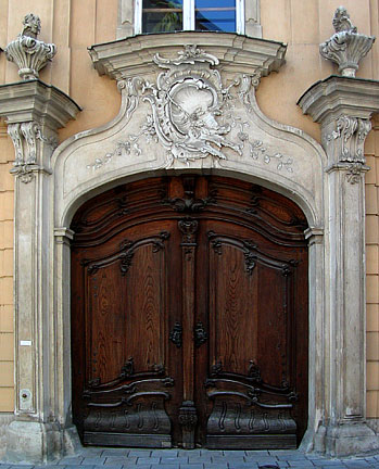 rococo door