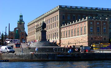 royal palace from water